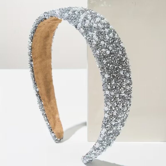 SPARKLY SILVERTONE HEADBAND WITH PEARL ACCENTS - Picture 1 of 1